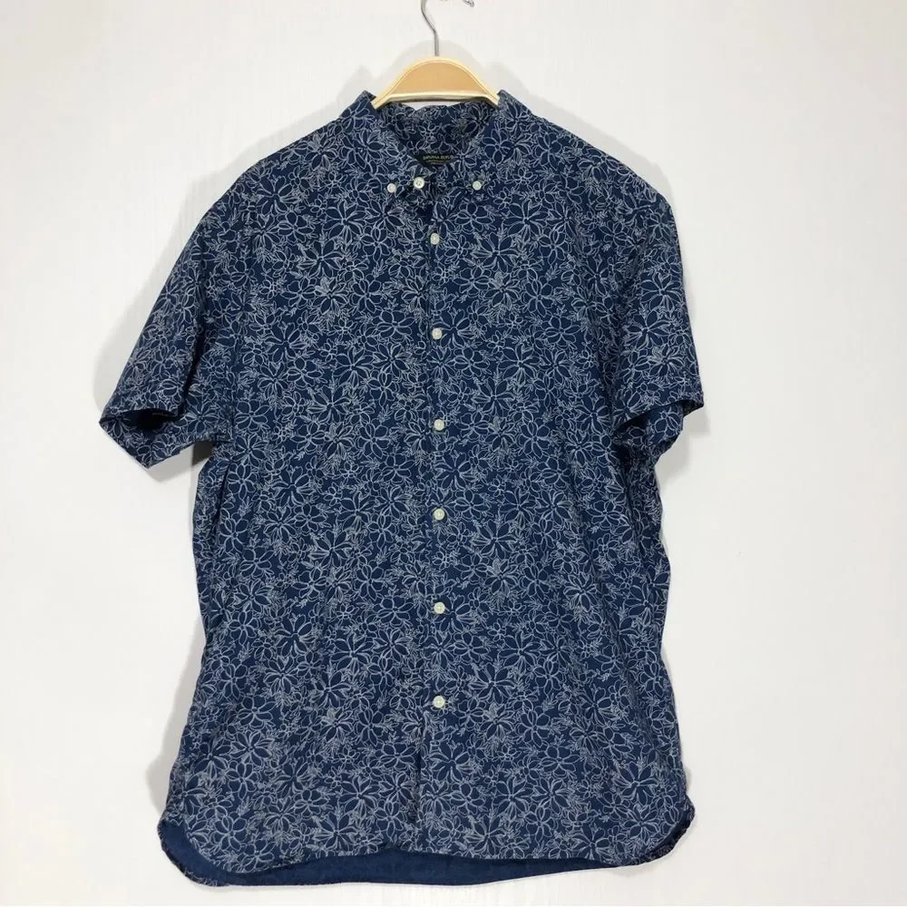 Banana Republic Shirt Mens Large Blue White Camden Fit Floral Short Sleeves